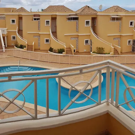Benimar Apartamento *